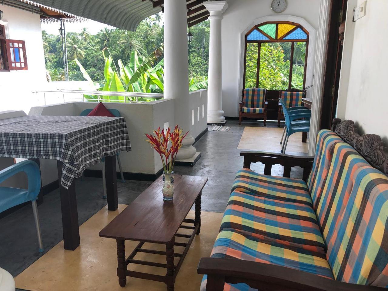 Tiny Royal Palace Unawatuna Exterior photo